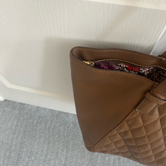 Leather Vera Bradley computer bag. - Picture 3 of 7